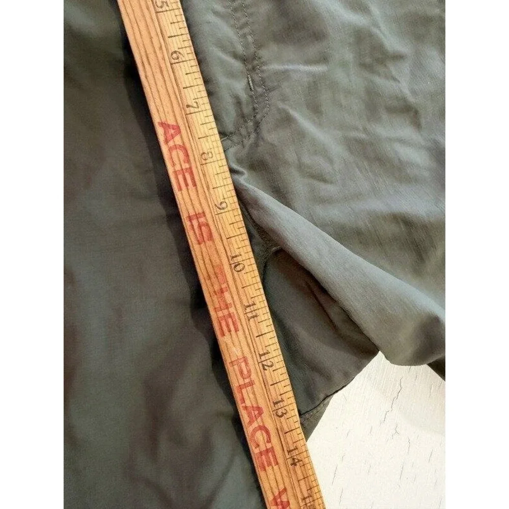 The North Face Mens Olive Green Cargo Ripstop Shorts Nylon Size 36